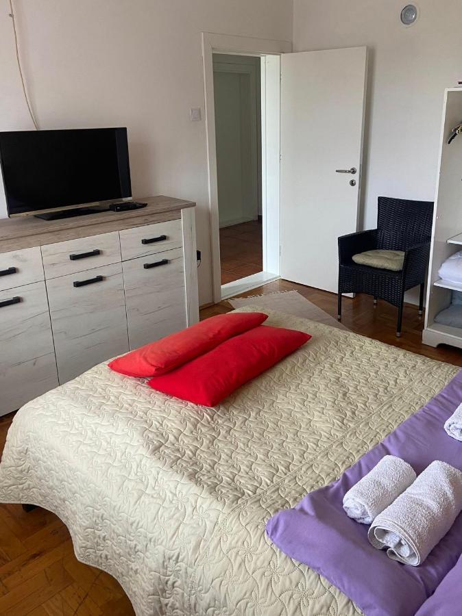 Mala Oaza Apartment Cacak Ngoại thất bức ảnh